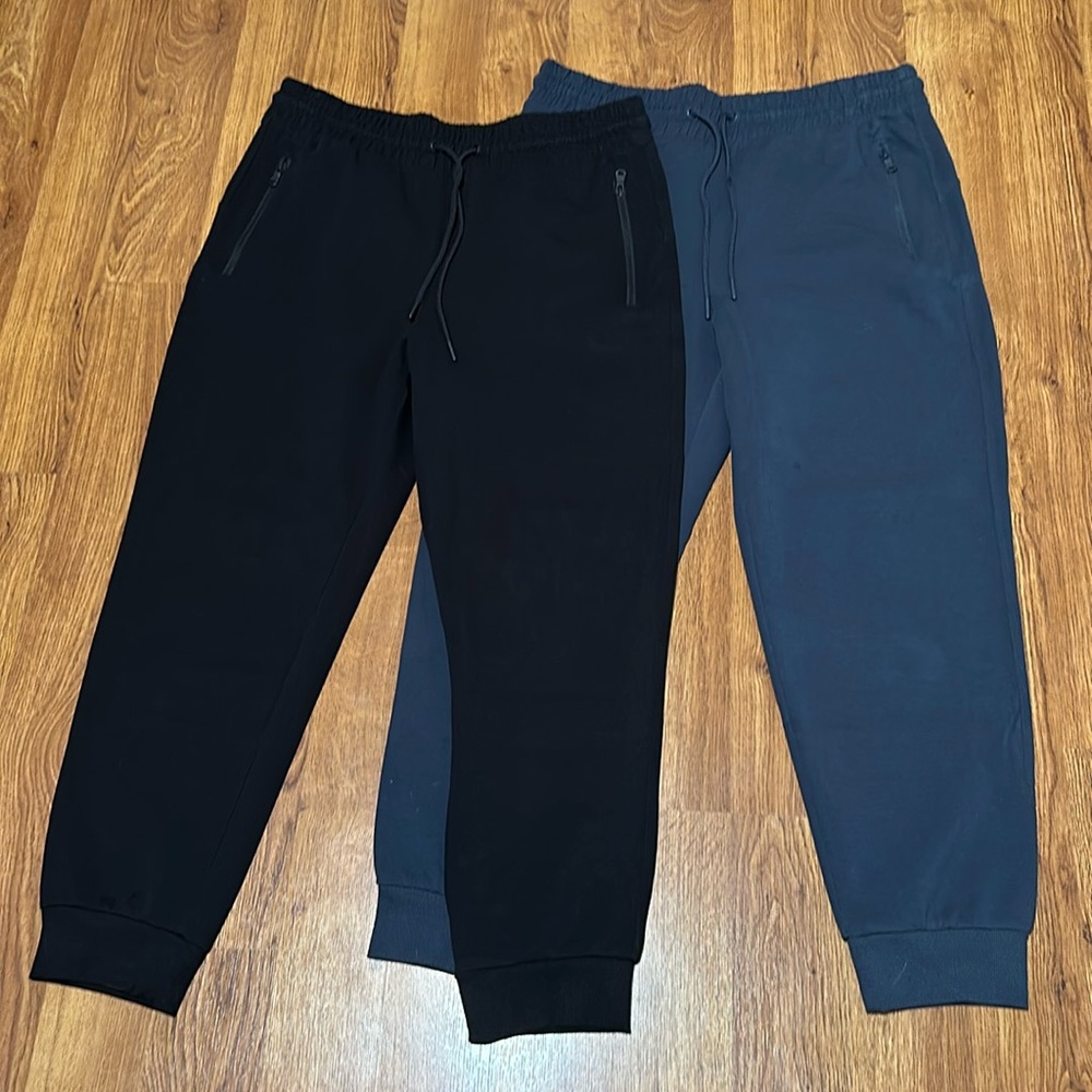 Old Navy Dynamic Fleece Joggers Lot of 2